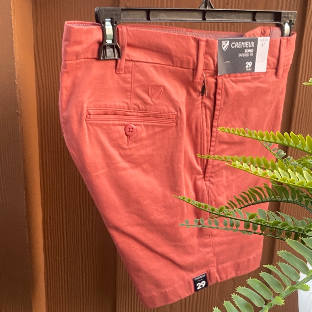 Daniel Cremieux Soho Tapered Fit Chino Shorts in Coral